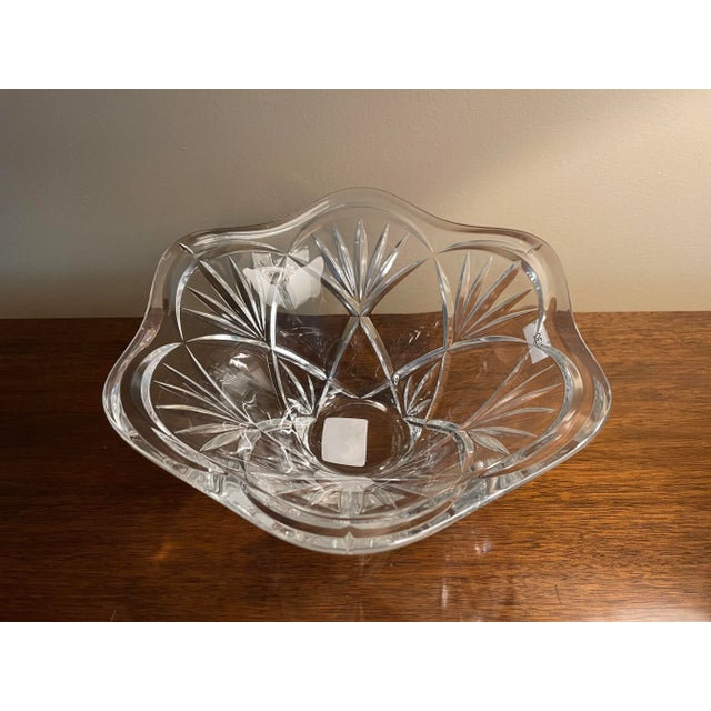 Sophisticated and modern crystal bowl in “like new” condition. Perfect for displaying by itself or with colorful...