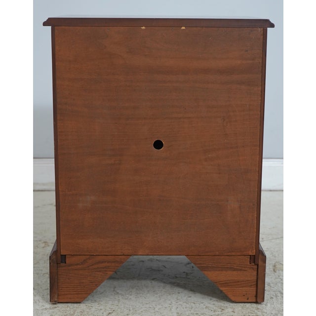 Pair Henkel Harris Cherry McKenzie Nightstands For Sale - Image 16 of 18
