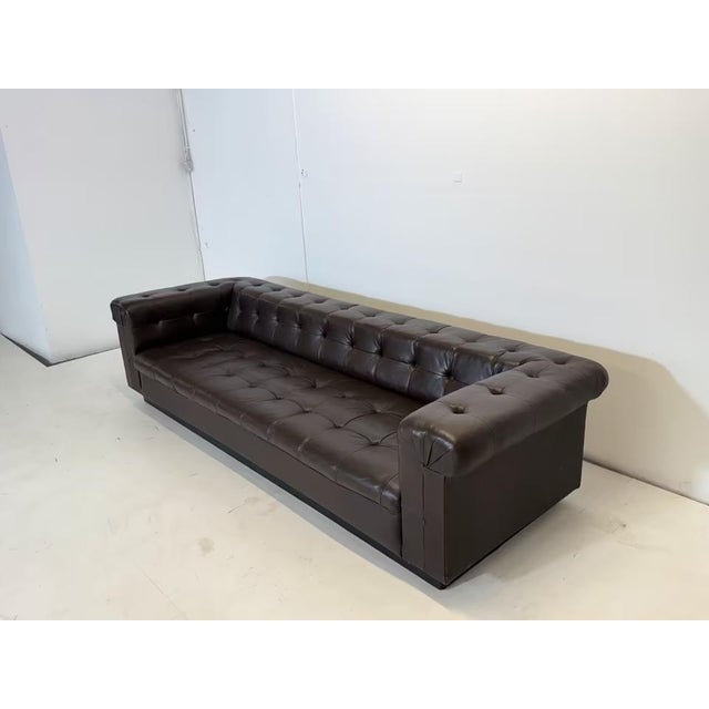 Animal Skin Mid-Century Model 5407 Sofa in Leather attributed to Edward Wormley for Dunbar, 1960s For Sale - Image 7 of 18