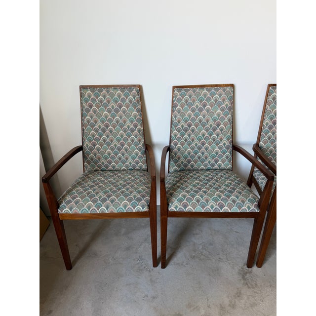 1970s Mid-Century Modern Dillingham Arm Dining Chairs – Set of 6 For Sale - Image 4 of 17