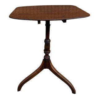 19th Century Antique Federal Mahogany Tilt Top Table. For Sale