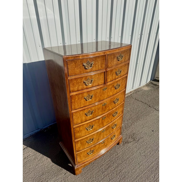 Late 20th Century Henredon Georgian Bow-Front Mahogany Highboy Chest For Sale - Image 5 of 9