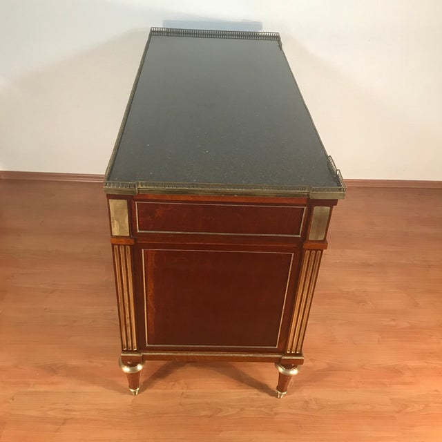 Louis XVI Chest of Drawers, France 1780-90 For Sale In Boston - Image 6 of 8