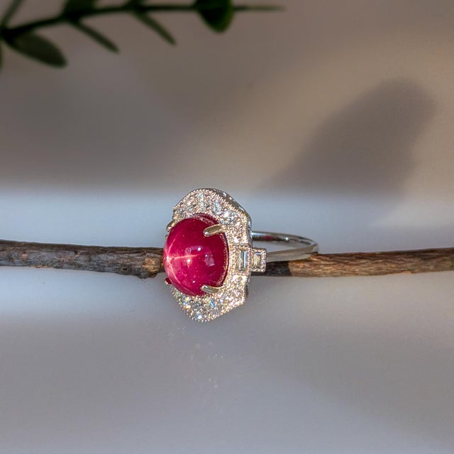 8cts Star Ruby Ring With Natural Diamond Accents: Solid 14k Gold, Oval 12x10mm For Sale - Image 4 of 6