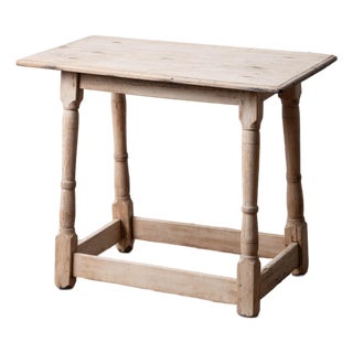 American Tavern Table, 18th Century For Sale