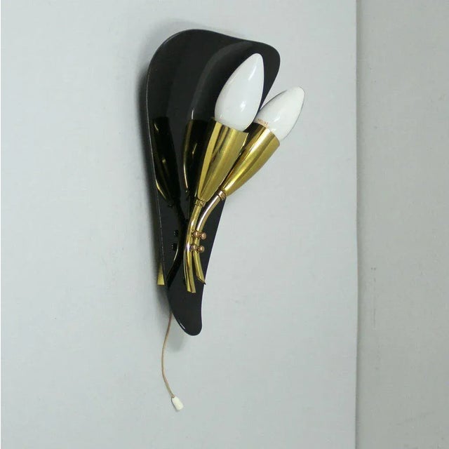 Mid-Century Modern French Brass & Black Acrylic Glass Wall Light, 1950s For Sale - Image 3 of 5