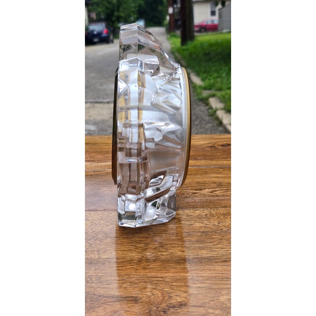 Off-white Vintage Linden Crystal Quartz Desk Clock With Faceted Glass Case For Sale - Image 8 of 12