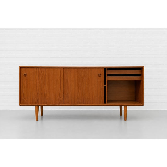 1960s Long Mid Century Modern Teak Credenza | Danish Sliding Door Sideboard, C. 1960's For Sale - Image 5 of 13