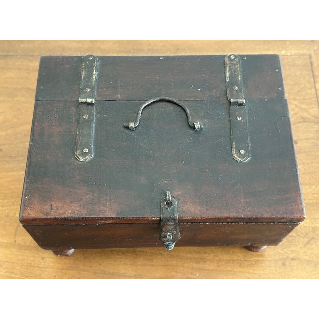 Indian Antique Indian Dowry Chest Document Box on Turned Feet For Sale - Image 3 of 10