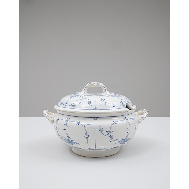 20th Century Belgian Special Edition Porcelain Tureen With Lid For Sale - Image 16 of 18