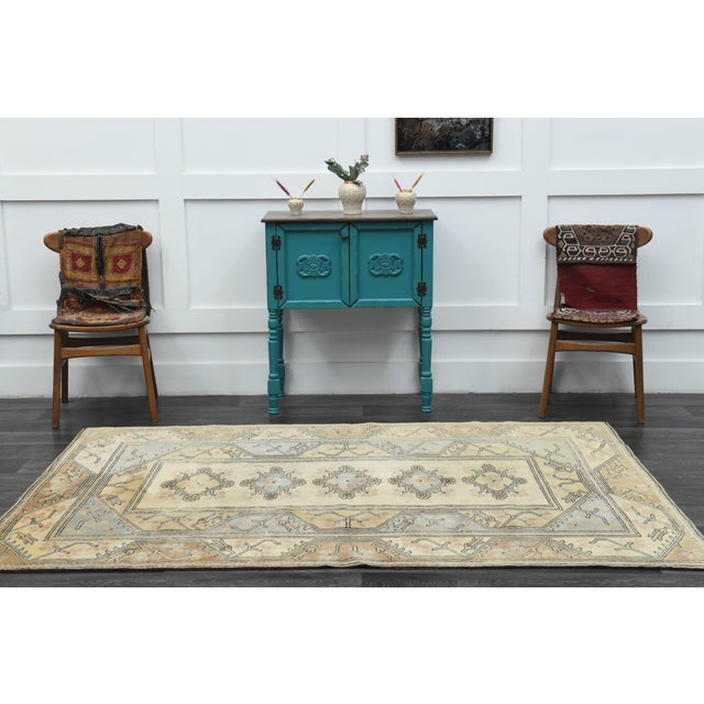 Traditional 1970s Vintage Turkish Oushak Handmade Wool Cotton Beige Area Rug For Sale - Image 3 of 11