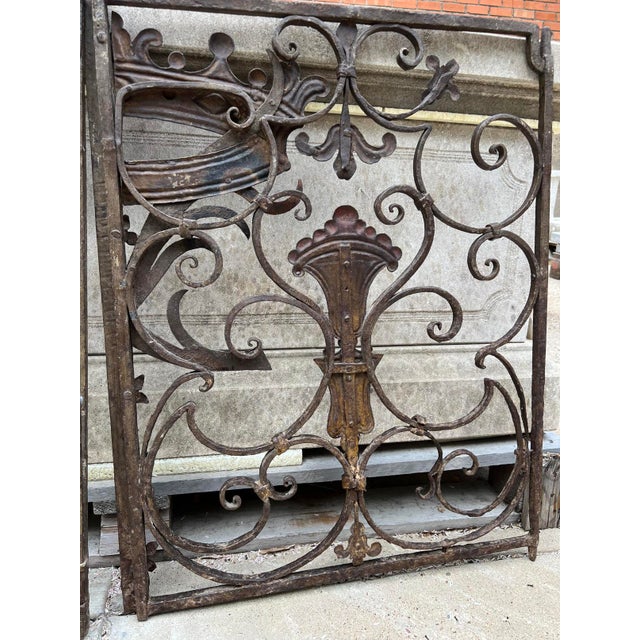 Pair of 17th/18th Century Forged Iron Low Gates From Haute-Savoie, France For Sale - Image 16 of 18