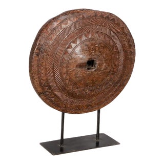 Antique Wagon Wheel on Metal Stand | Farmhouse Country Log Cabin Décor | Primitive Display |Rustic Distressed Solid Wood Wheel Sculpture For Sale