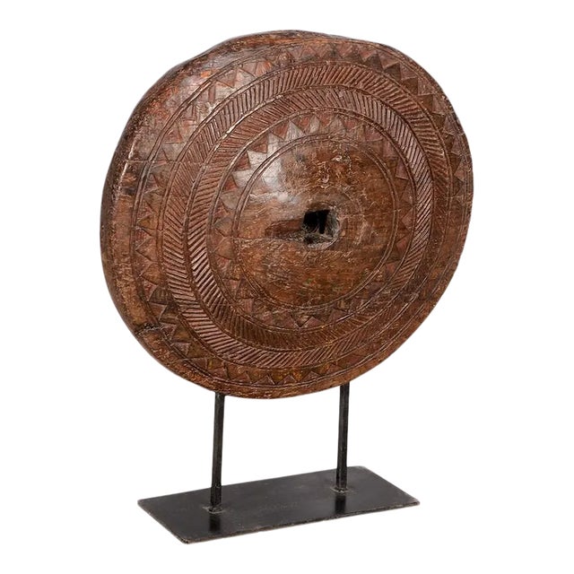 Antique Wagon Wheel on Metal Stand | Farmhouse Country Log Cabin Décor | Primitive Display |Rustic Distressed Solid Wood Wheel Sculpture For Sale