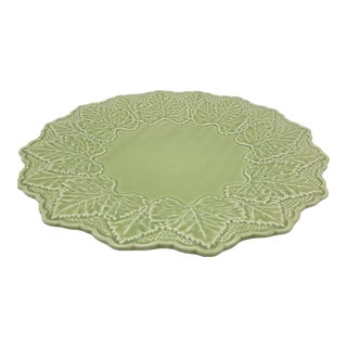 Contemporary Bordallo Pinheiro Platter Maple Leaf Round Green Ceramic Portugal Plate For Sale