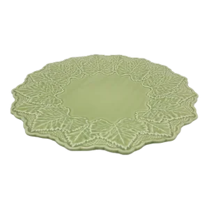 Contemporary Bordallo Pinheiro Platter Maple Leaf Round Green Ceramic Portugal Plate