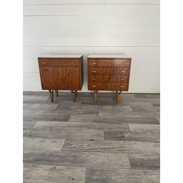 White Vintage End Tables with White Glass by Novy Domov, 1965, Set of 2 For Sale - Image 8 of 8