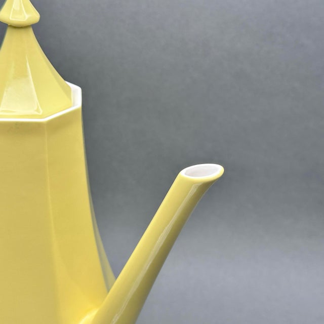 Ceramic Vintage Yellow Independence Ironstone Faceted Coffee Pot by Interpace Japan For Sale - Image 7 of 9