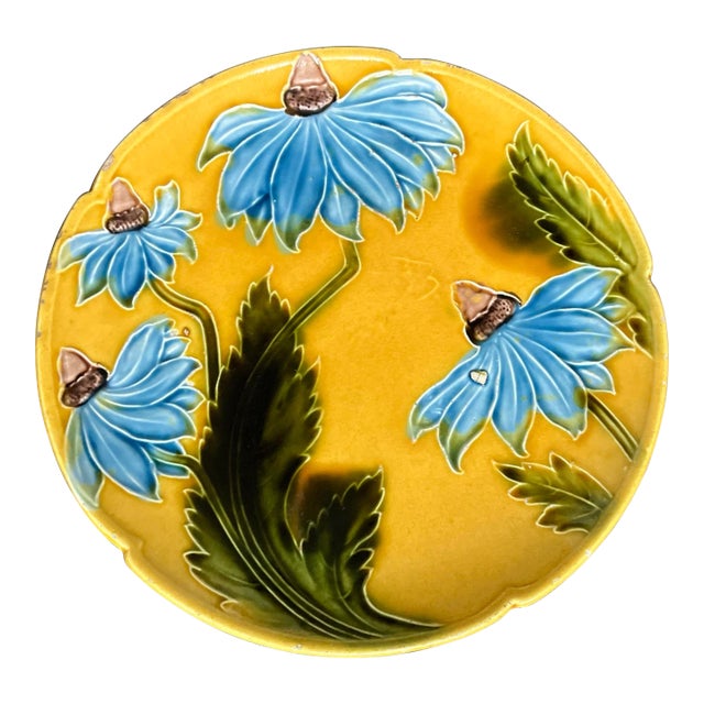 Early 1900s German Majolica Blue Daisy Plate For Sale