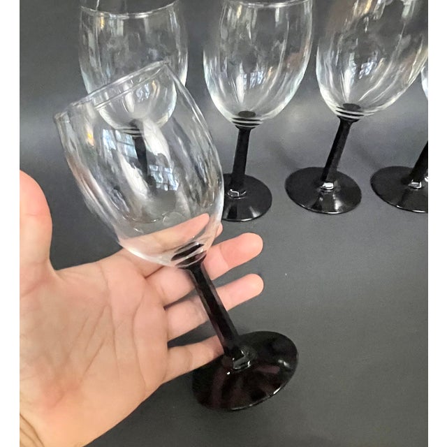 1980s Vintage Black Stem Wine Glasses – Crystal D’Arques France Hexagon Barware - Set of 5 For Sale - Image 5 of 6