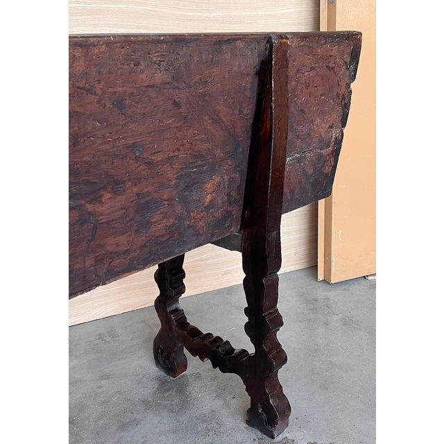 20th Century Spanish Renaissance Carved Walnut Bench Banquette "Escaño" For Sale - Image 13 of 18