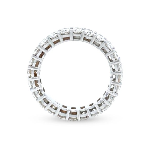 18ct White Gold Oval Diamond Eternity Ring 3.45ct For Sale - Image 6 of 8