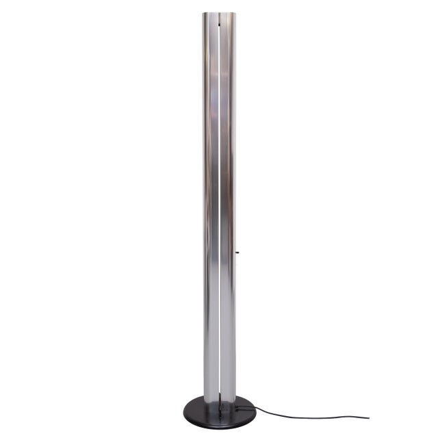 Italian Chrome Megaron Floor Lamp by Gianfranco Frattini for Artemide, 1970s For Sale - Image 9 of 9