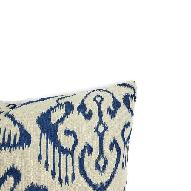 Abstract Robert Allen Sweet Nothings in Bluebell Pillow Cover For Sale - Image 3 of 7
