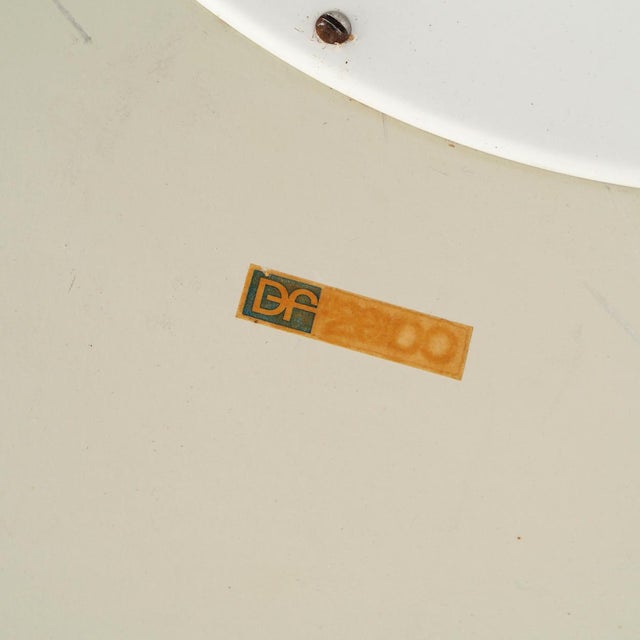 DF2000 Series Pedestal Dining Table by Raymond Loewy for Doubinski Frères, 1960s For Sale - Image 12 of 13