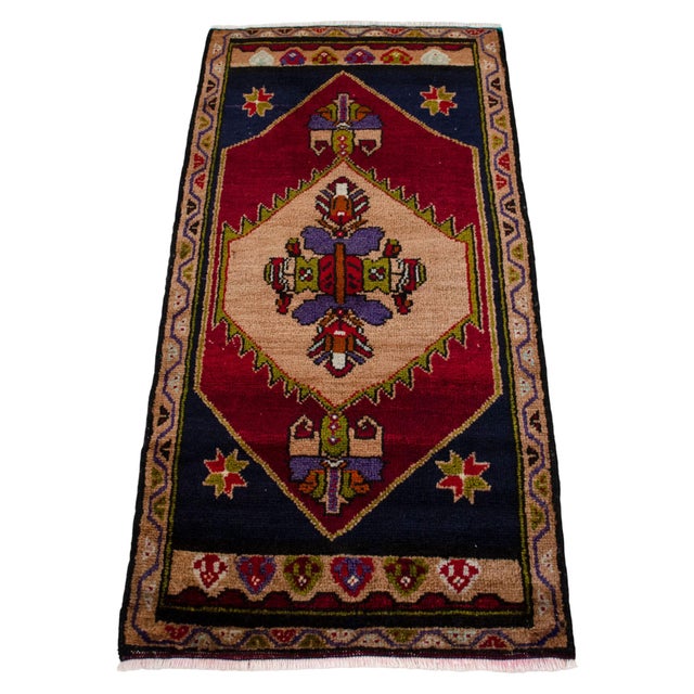 1970 Hand Knotted Small Turkish Rug Entry Decor Kitchen Mat - 1′8″ × 3′4″ For Sale - Image 4 of 12