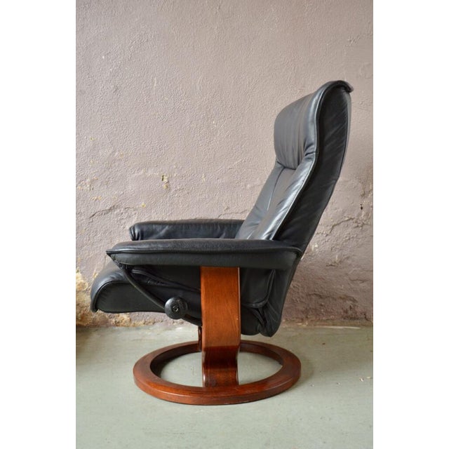 Beige Set of Vintage Norwegian Lounge Chair & Ottoman from Ekornes, 1980s For Sale - Image 8 of 18