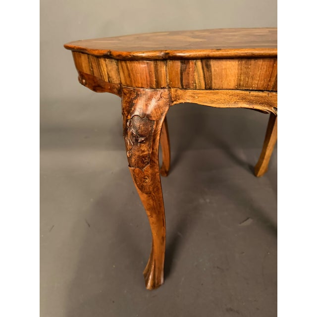 Early 20th Century Italian Burl Olive Wood Tavolino Tea Table, Circa 1920 For Sale - Image 5 of 17