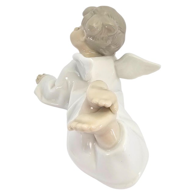 Lladro Lladro #4541 Little Angel Reclining Spanish Porcelain Cherub Figurine 5.5" For Sale - Image 4 of 12