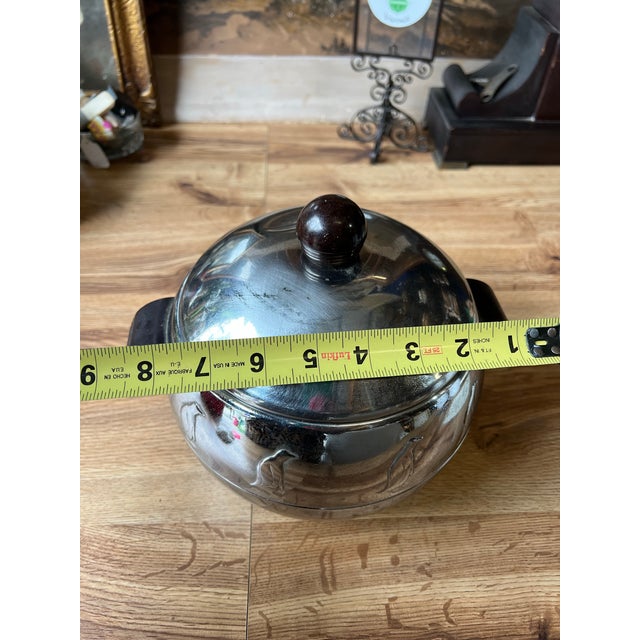 1970s Silver Round Ice Bucket/Champagne Bucket With Wood Handles and Penguin Details For Sale - Image 4 of 6