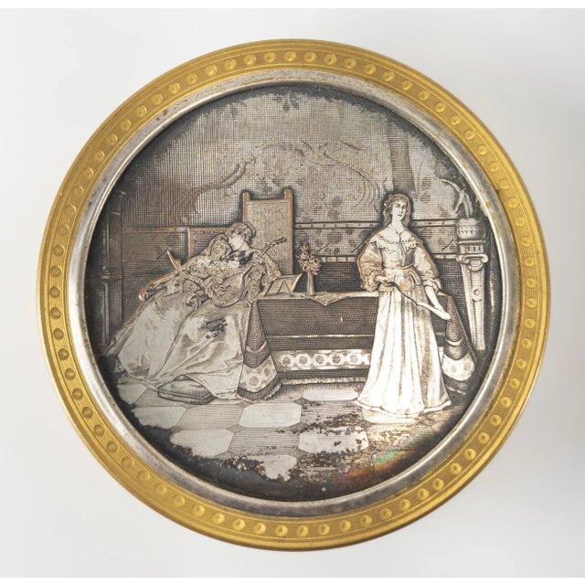 We are selling this great little snuff box. This table snuff or patch box has great machined brass or bronze body with...