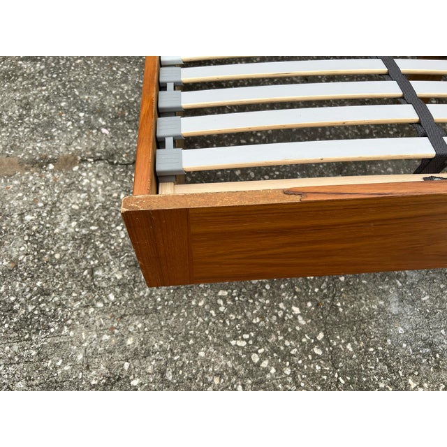 1980s Mid Century Bed Frame | Chairish