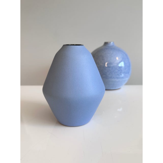Handmade Light Blue Studio Ceramic Vases from Manufaktur Töpferhof Römhild, Thuringia, Germany, 1970s, Set of 2 For Sale - Image 4 of 15