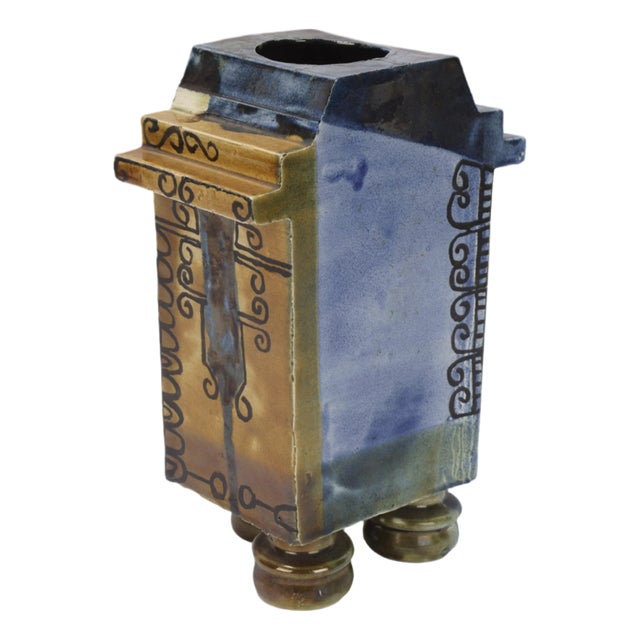 Mid-Century Chinese Style Slip-Cast Vase on Feet, 1950s For Sale