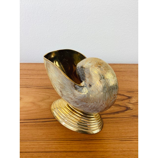 Mid-Century Modern Vintage 1980s Mottahedeh Brass Nautilus Shell Vessel For Sale - Image 3 of 8