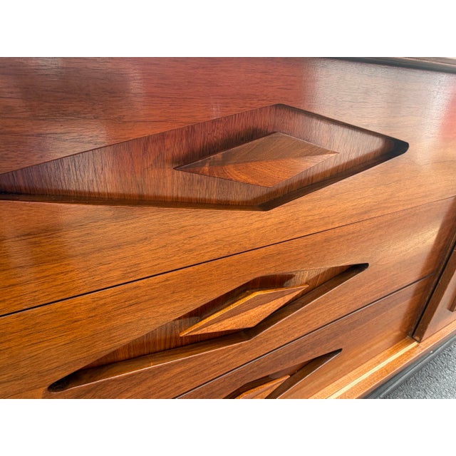 1960s Sculpted Walnut With Burl Long Low Dresser by Young For Sale In Philadelphia - Image 6 of 11