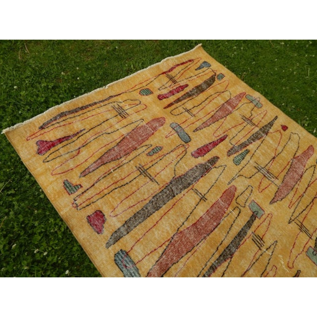 Vintage Zeki Müren Rug With a Modern Design - Turkish Art Deco Rug 5′ × 8′2″ For Sale In Philadelphia - Image 6 of 11