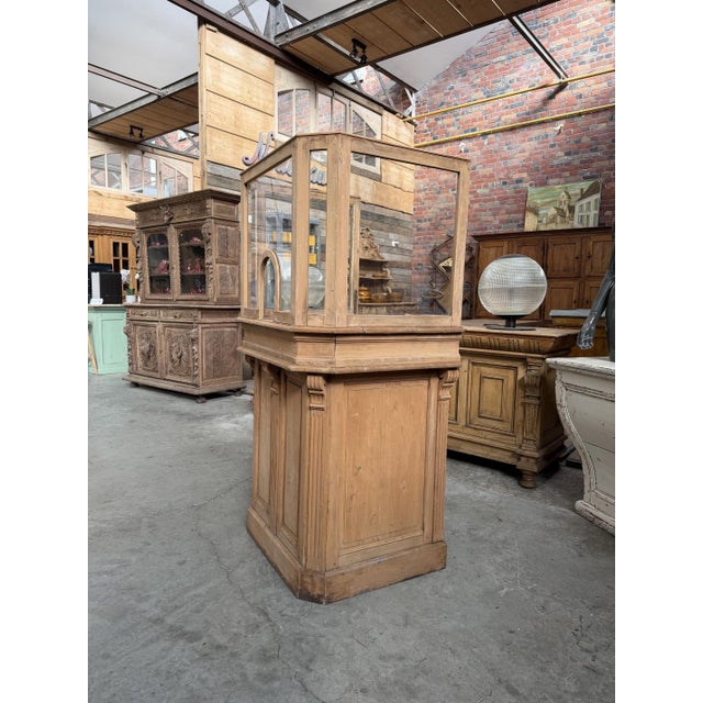 Early 20th Century Reception Desk For Sale - Image 9 of 17