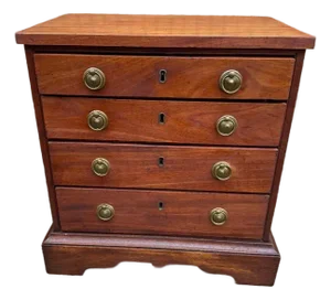 Early 20th Century Antique Chippendale Style Mahogany Chest of Drawers