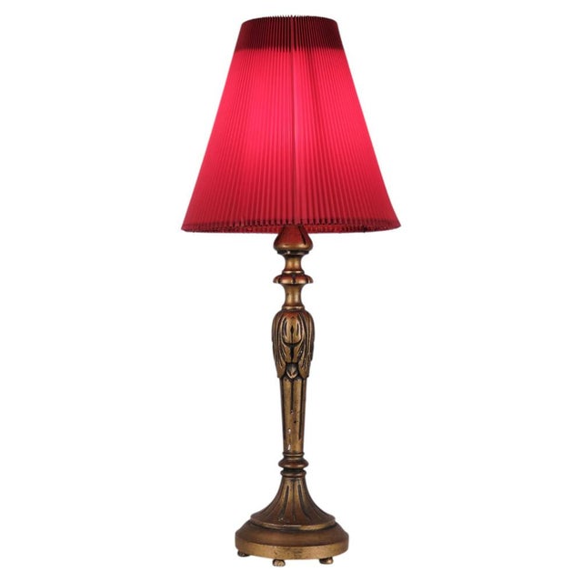 Table Lamp in Gilded Wood with Carvings and Red Lampshade, 1940 For Sale - Image 10 of 10