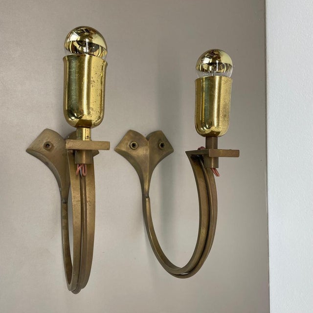Large Brutalist Bronze Brass Wall Sconces, Italy, 1970s, Set of 2 For Sale - Image 4 of 16