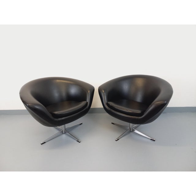 Vintage Scandinavian Swivel Chairs in Imitation Leather and Chrome, 1970s, Set of 2 For Sale - Image 11 of 18