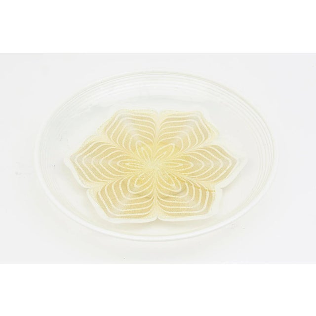 Modern Vintage 1980's Murano Round White and Gold Aventurine Glass Flower Bowl For Sale - Image 3 of 8