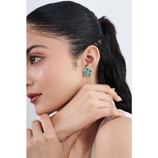 Floral Art Deco 3.1ct Emerald Diamond Cluster Gemstone Earrings in 14k Yellow Gold- A Pair For Sale - Image 10 of 16