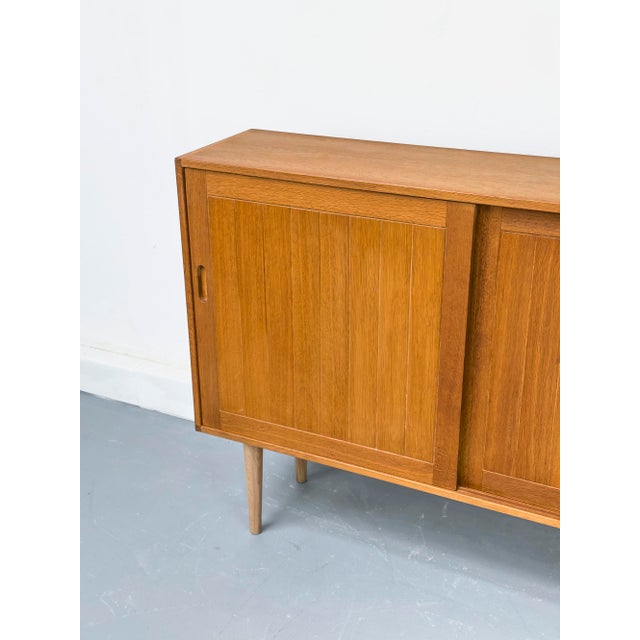 Mid-Century Modern Danish Oak Cabinet from Brouer, 1960s For Sale - Image 3 of 18