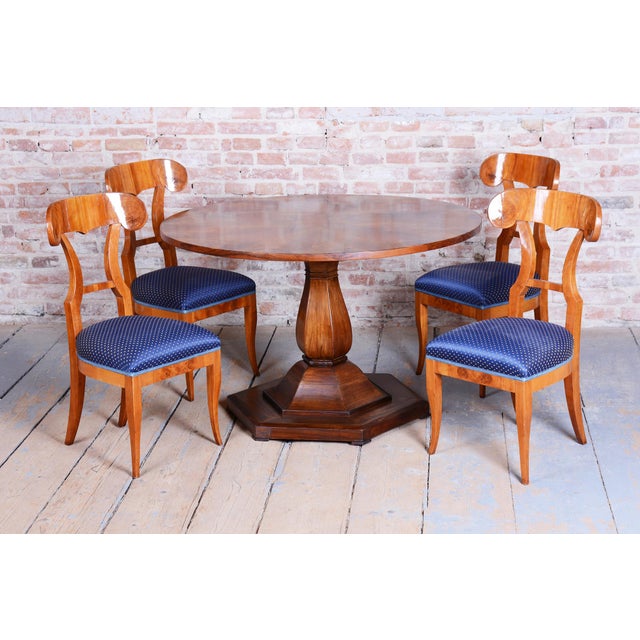 Czech Biedermeier Dining Table in Walnut, 1830s For Sale - Image 16 of 18